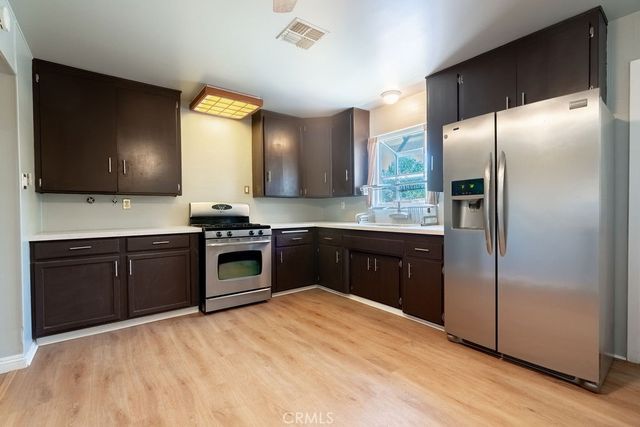 25 Dale Lane, Redlands, CA 92373