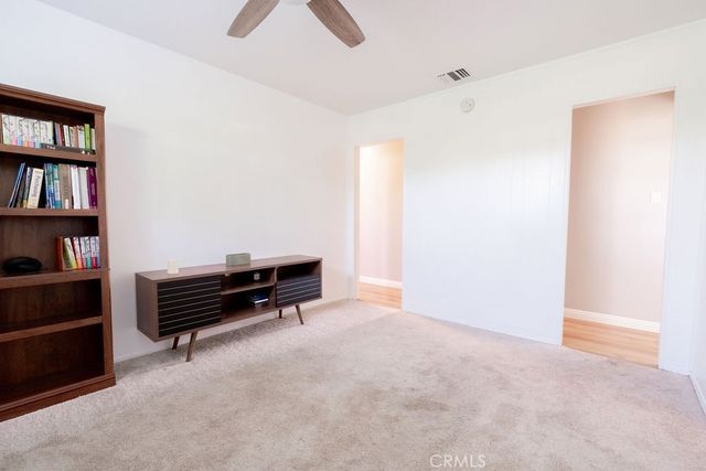 25 Dale Lane, Redlands, CA 92373