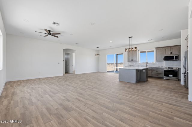 34054 W PIONEER Street, Tonopah, AZ 85354