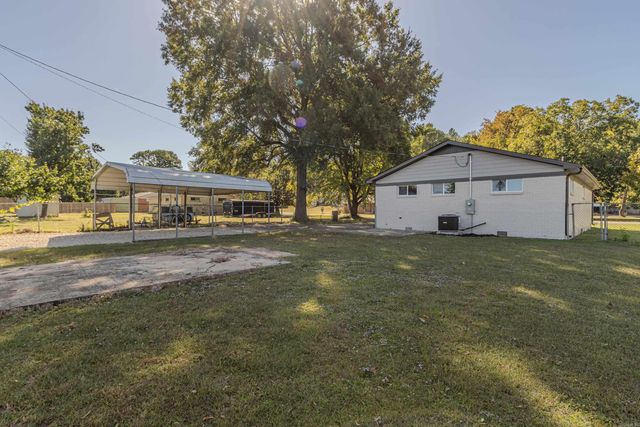 1811 Magnolia Ln, Paragould, AR 72450