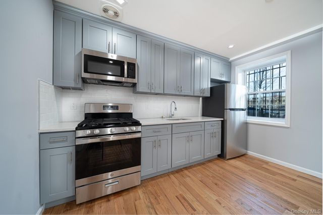 7036 70th Street, Glendale, NY 11385