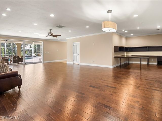 106 Eugenia DR, Naples, FL 34108