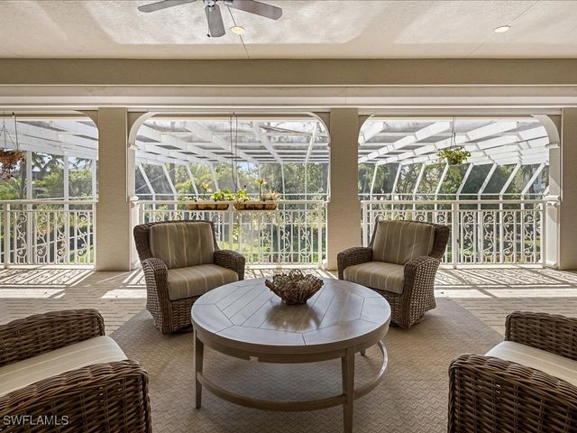 106 Eugenia DR, Naples, FL 34108