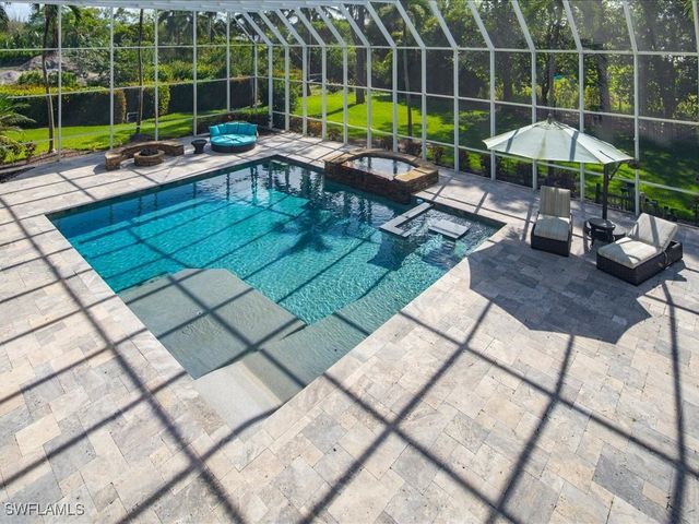 106 Eugenia DR, Naples, FL 34108