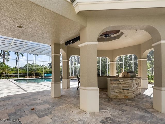 106 Eugenia DR, Naples, FL 34108