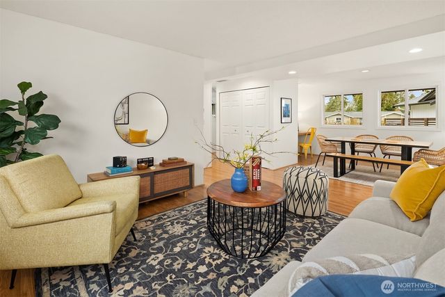 12905 SE 158th Place, Renton, WA 98058