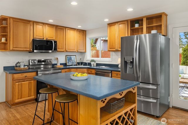 12905 SE 158th Place, Renton, WA 98058