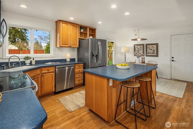 12905 SE 158th Place, Renton, WA 98058