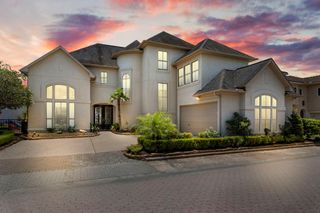 4 Mariners Lane, Kemah, TX 77565