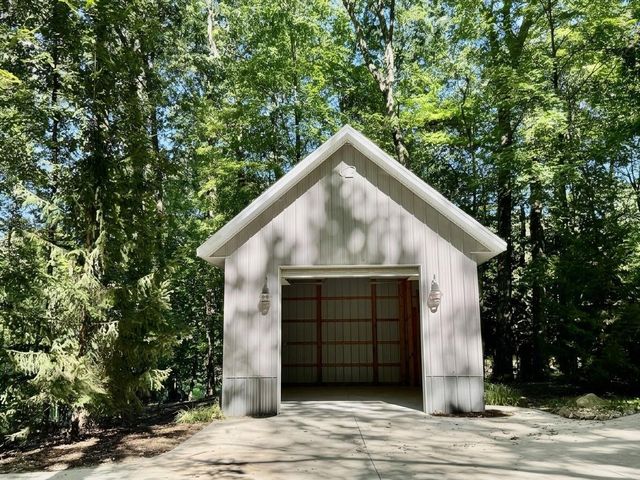 7234 S 8th, Kalamazoo, MI 49009