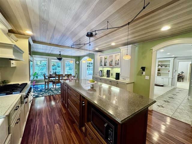 7234 S 8th, Kalamazoo, MI 49009