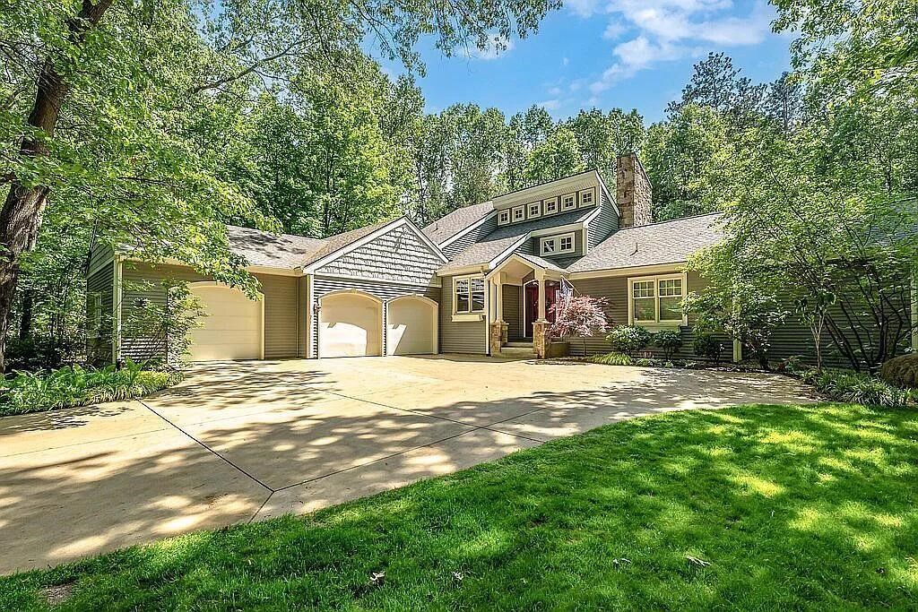 7234 S 8th, Kalamazoo, MI 49009