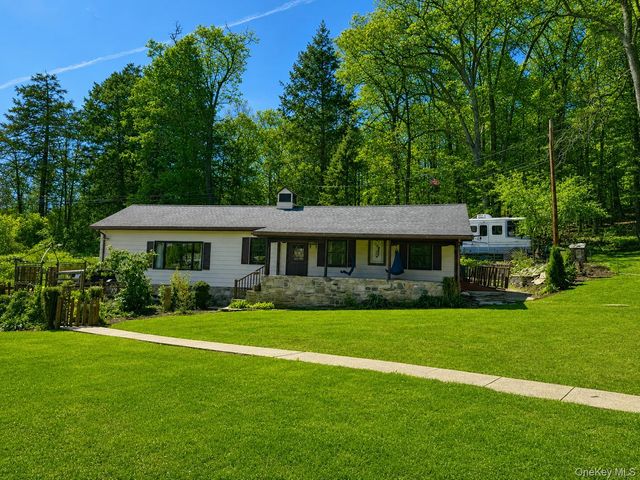14-16 Glen Hill, Dover Plains, NY 12522