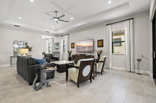 11876 HUNTERS CREEK ROAD, Venice, FL 34293