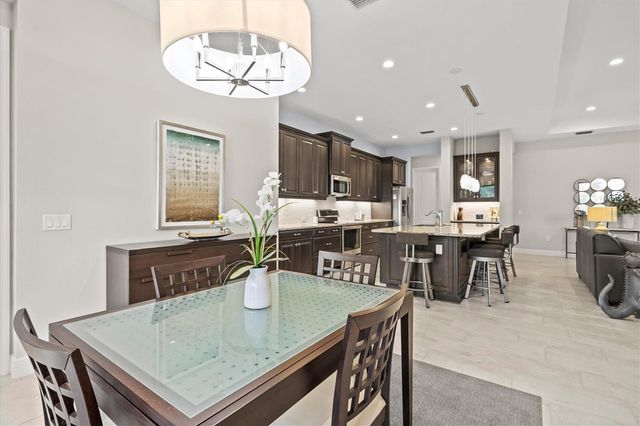 11876 HUNTERS CREEK ROAD, Venice, FL 34293