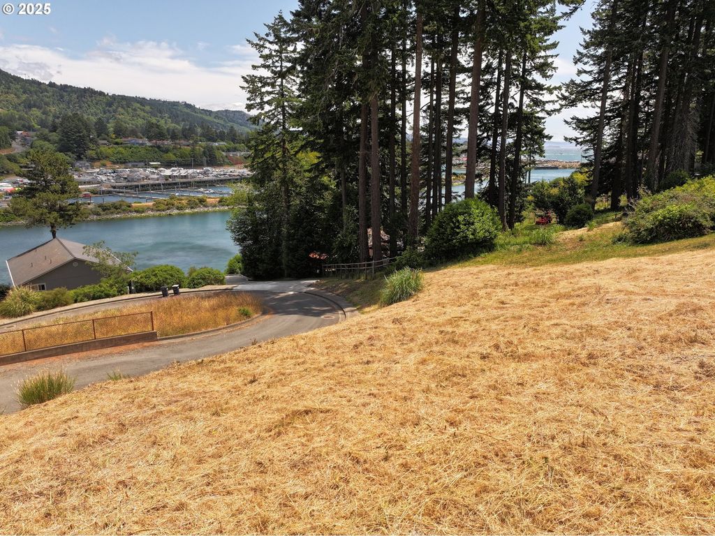 Riverview 4, Brookings, OR 97415