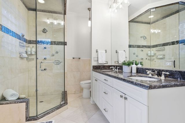 1816 N Hudson Avenue, Chicago, IL 60614