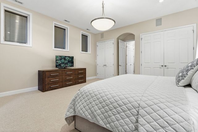 1816 N Hudson Avenue, Chicago, IL 60614