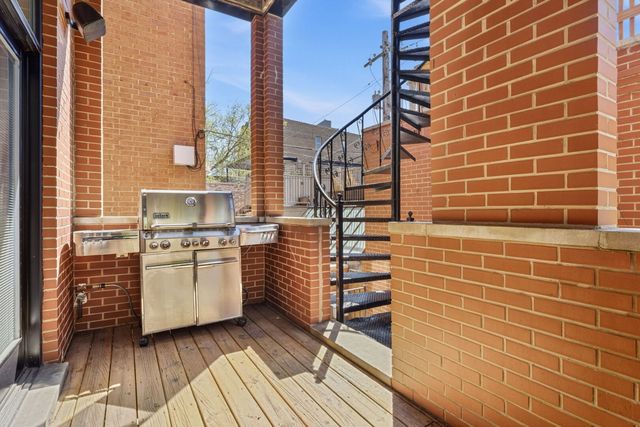 1816 N Hudson Avenue, Chicago, IL 60614