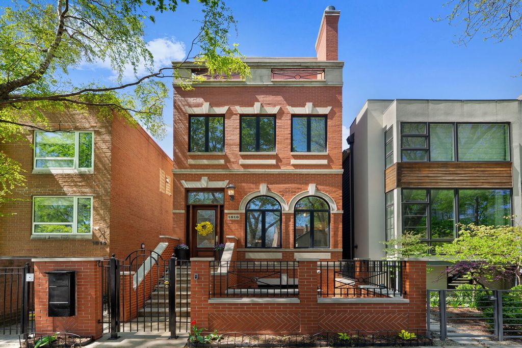 1816 N Hudson Avenue, Chicago, IL 60614
