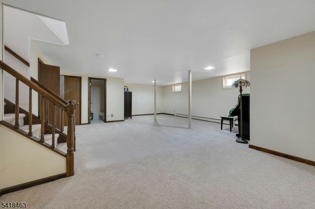 55 Carlton Rd, Long Hill Twp., NJ 07946