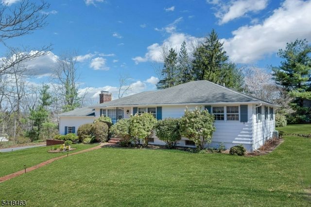 55 Carlton Rd, Long Hill Twp., NJ 07946