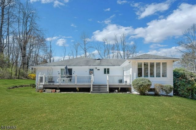 55 Carlton Rd, Long Hill Twp., NJ 07946