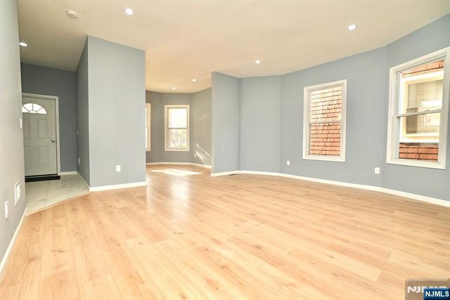 678 Highland Avenue, Newark, NJ 07104