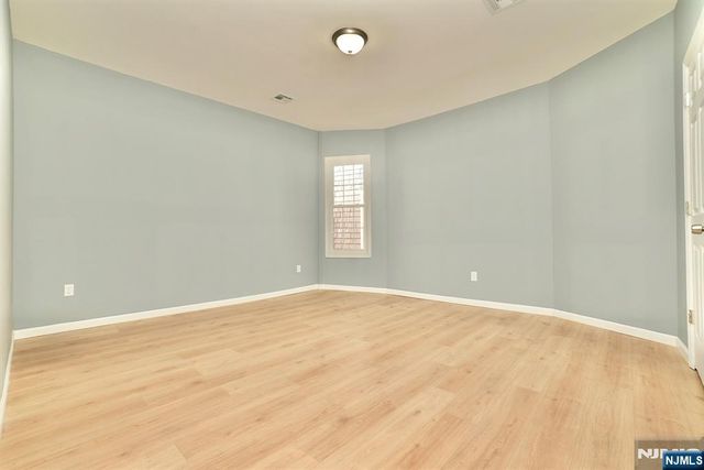 678 Highland Avenue, Newark, NJ 07104