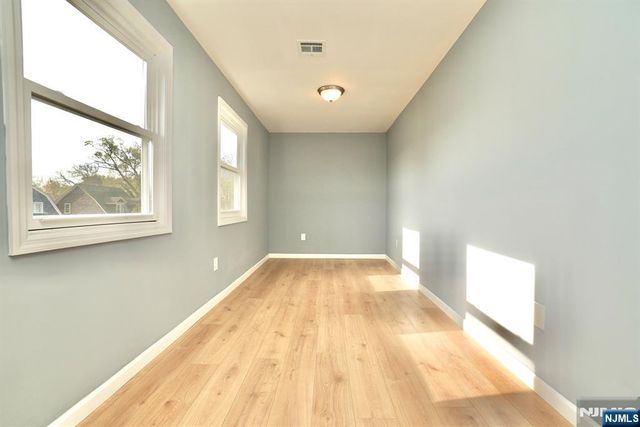 678 Highland Avenue, Newark, NJ 07104