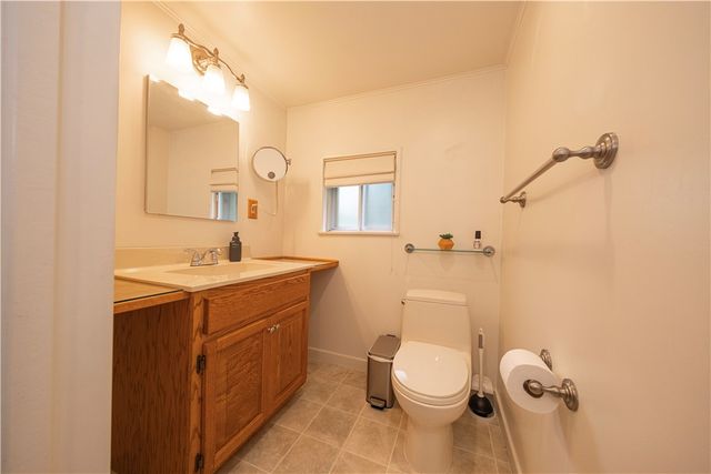5229 Colewood Dr, Baldwin Boro, PA 15236