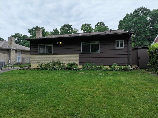 5229 Colewood Dr, Baldwin Boro, PA 15236