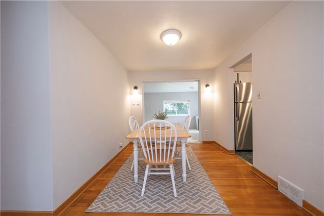 5229 Colewood Dr, Baldwin Boro, PA 15236