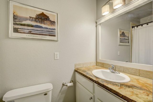 2300 E 9th ST, Austin, TX 78702