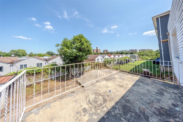 3640 Palmer Avenue, Bronx, NY 10466