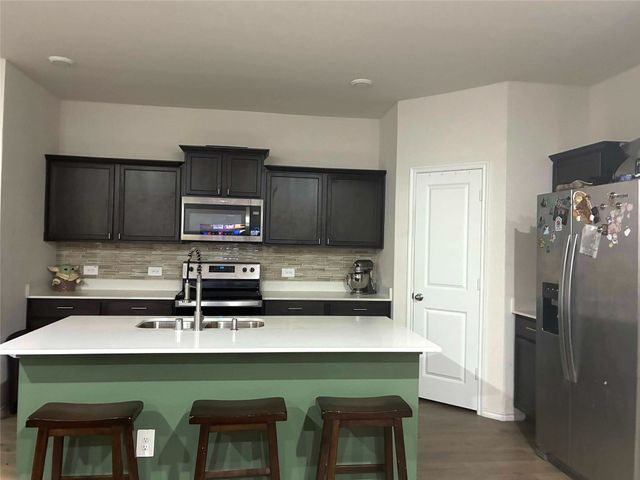 703 Wind Cove Lane, Princeton, TX 75407