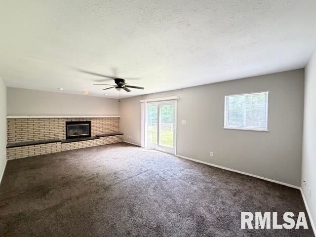 2220 W KENSINGTON Drive, Peoria, IL 61614