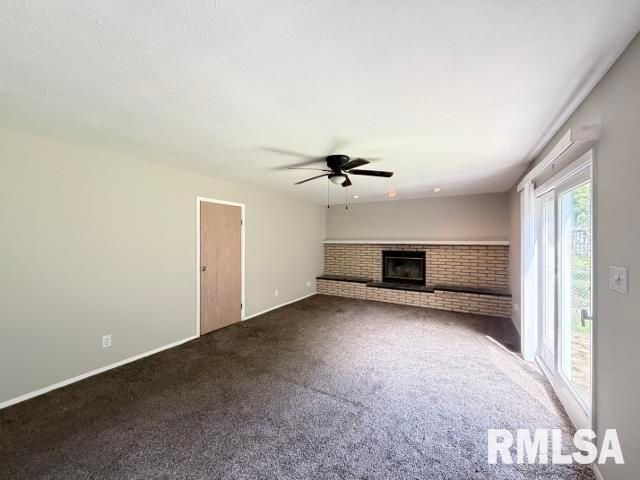 2220 W KENSINGTON Drive, Peoria, IL 61614