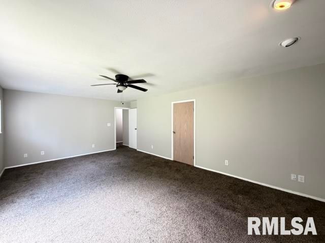 2220 W KENSINGTON Drive, Peoria, IL 61614