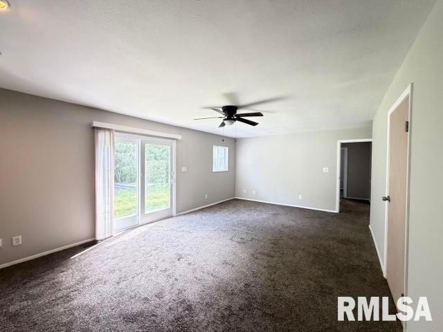 2220 W KENSINGTON Drive, Peoria, IL 61614