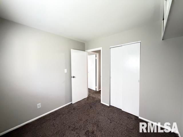 2220 W KENSINGTON Drive, Peoria, IL 61614
