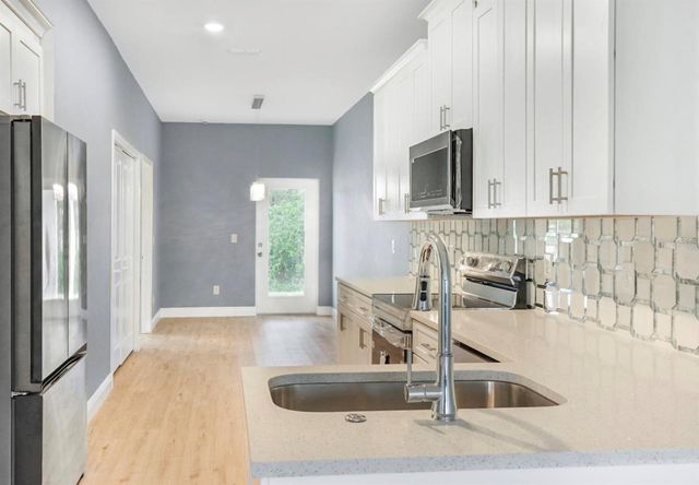 2003 GUAVA DRIVE, Edgewater, FL 32141