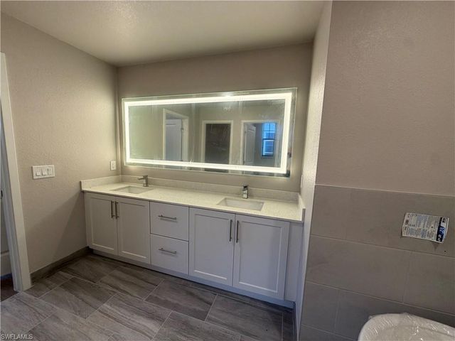 9912 Portofino CIR, Fort Myers, FL 33967