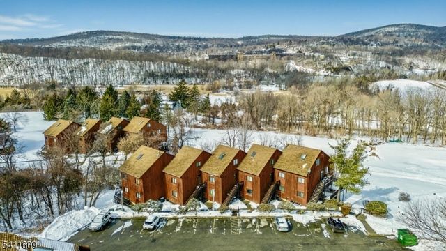 1 Onuma Ct 6, Vernon Twp., NJ 07462