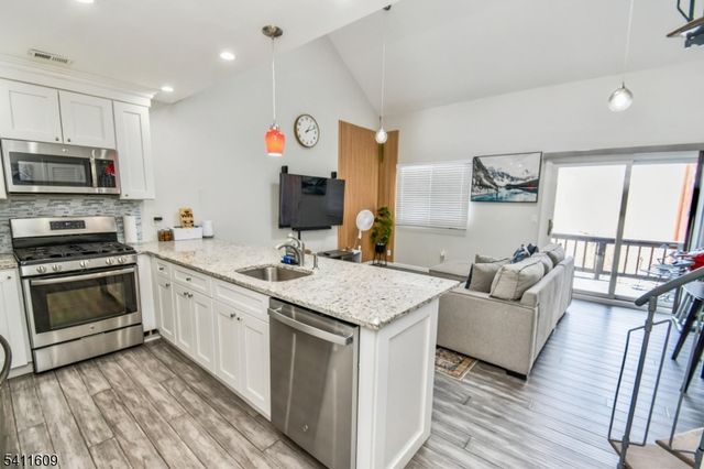 1 Onuma Ct 6, Vernon Twp., NJ 07462