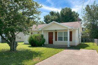 999 Stateline Rd, Oak Grove, KY 42262