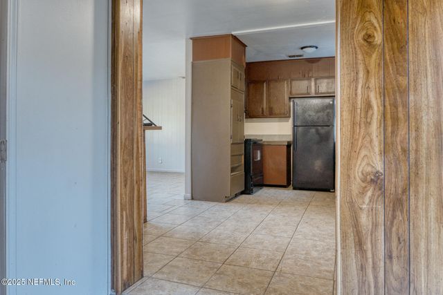 4828 LAMBING Road, Jacksonville, FL 32210