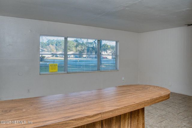 4828 LAMBING Road, Jacksonville, FL 32210