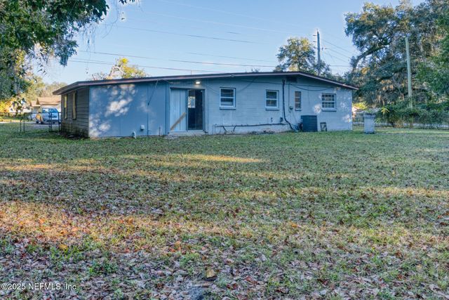 4828 LAMBING Road, Jacksonville, FL 32210