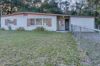 4828 LAMBING Road, Jacksonville, FL 32210